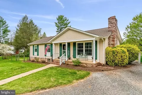 6774 Grays Mill Rd, Warrenton, VA 20187
