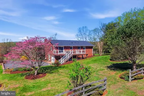 6163 Georgetown Rd, Broad Run, VA 20137 photo 3