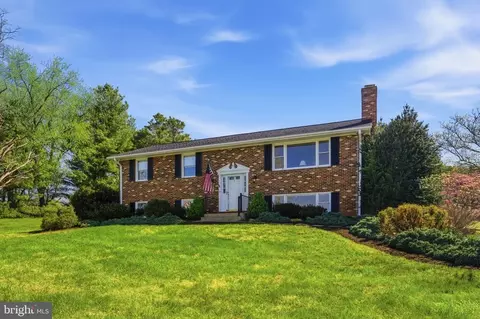 6163 Georgetown Rd, Broad Run, VA 20137 photo 9