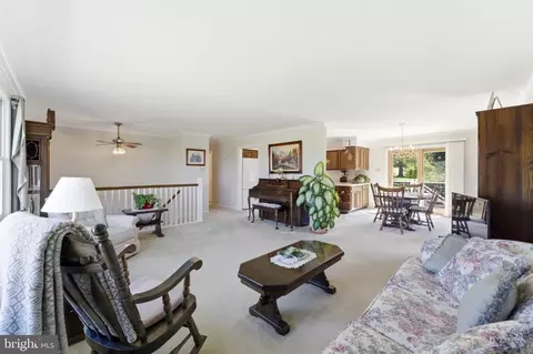 6163 Georgetown Rd, Broad Run, VA 20137 photo 15