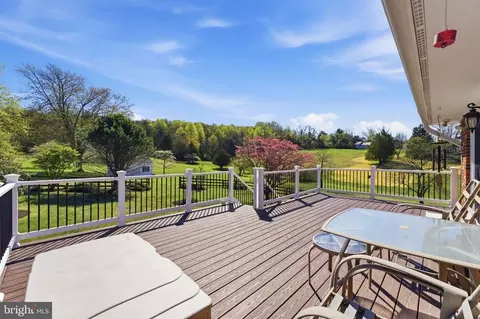 6163 Georgetown Rd, Broad Run, VA 20137 photo 4