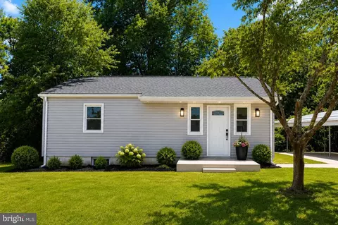 200 E Bowen St E, Remington, VA 22734