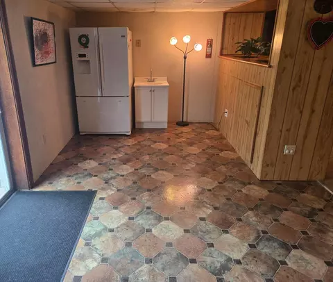 6918 Maplewood Dr, Bealeton, VA 22712