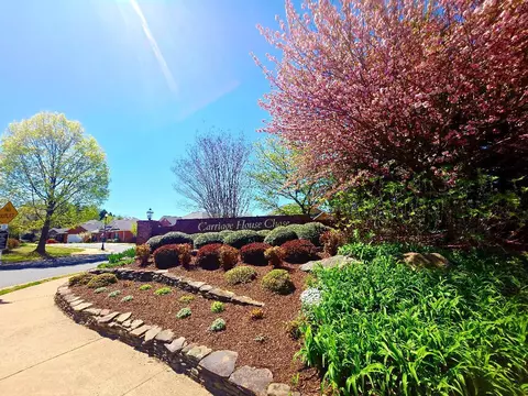 245 Carriage Chase Cir, Warrenton, VA 20186