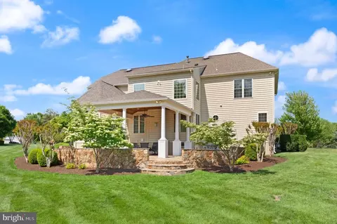 6962 Emma Ct, Warrenton, VA 20187