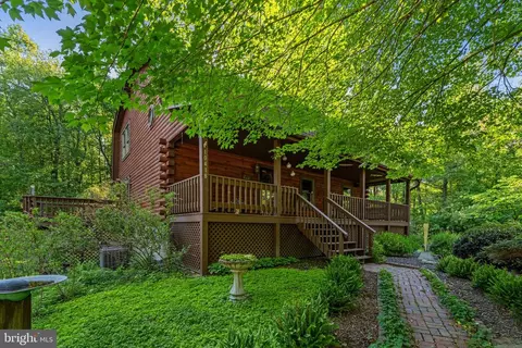 10418 Cliff Mills Rd, Marshall, VA 20115