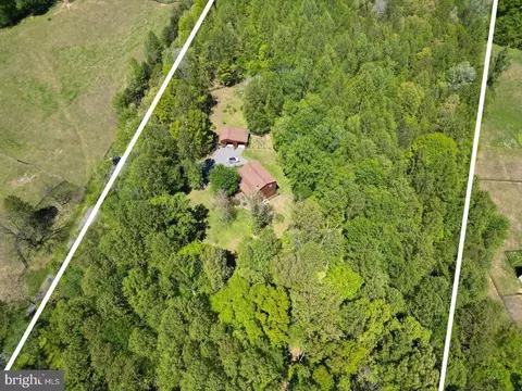 10418 Cliff Mills Rd, Marshall, VA 20115