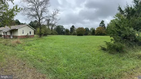 12553 Lucky Hill Rd, Remington, VA 22734