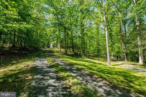 2429 Cromwell Rd, Catlett, VA 20119 photo 2