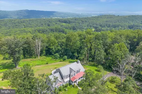 6229 Enon School Rd, Marshall, VA 20115
