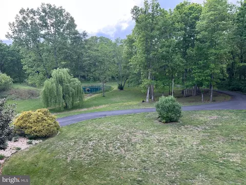 10409 Lees Mill Rd, Warrenton, VA 20186