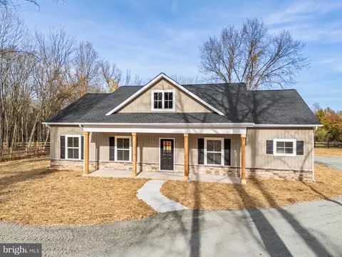 Gray Meadow Ct, Warrenton, VA 20187