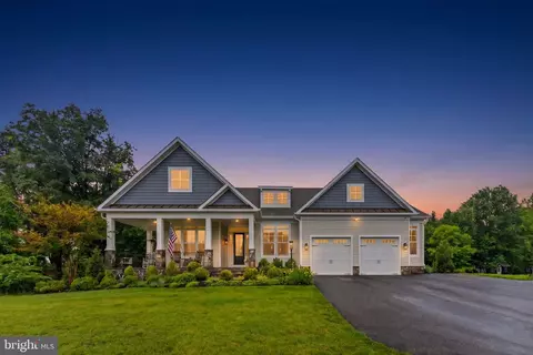 9801 Thoroughbred Rd, Warrenton, VA 20187