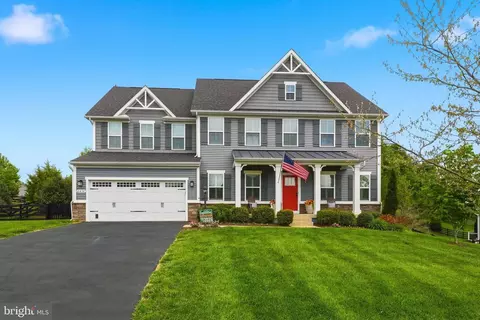 6438 Bob White Dr, Warrenton, VA 20187