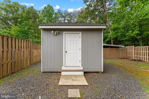 11597 Yeats Dr, Catlett, VA 20119