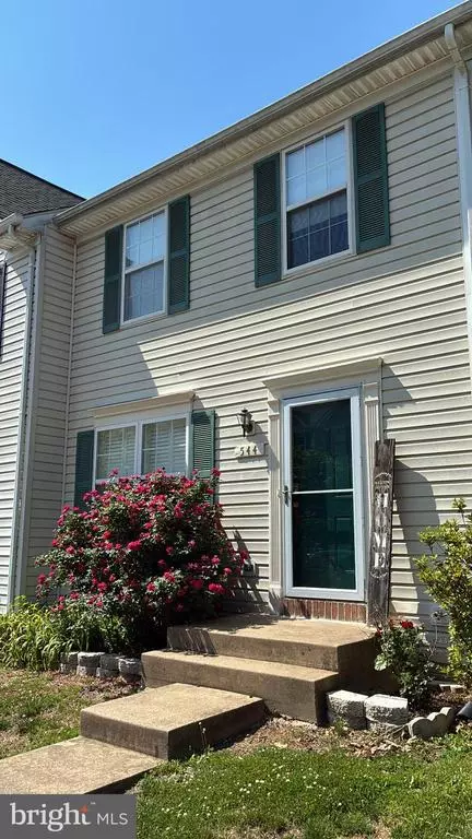 544 Highland Towne Ln, Warrenton, VA 20186