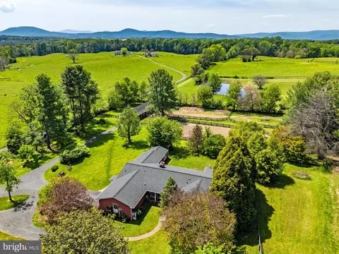 View/Area - 3934 Rectortown Rd, Marshall, VA 20115 photo 2 of 7