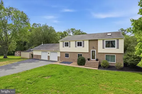 7264 Twilight Ct, Warrenton, VA 20187