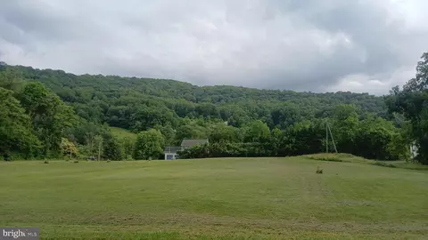 Carolyns Way, Linden, VA 22642