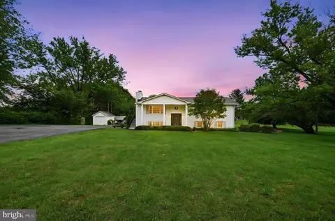 7473 Kennedy Rd, Nokesville, VA 20181