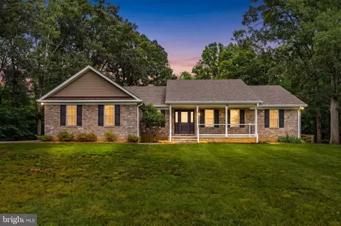 9711 Clarkes Rd, Bealeton, VA 22712