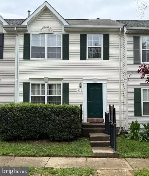 526 Highland Towne Ln, Warrenton, VA 20186