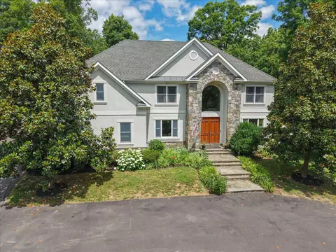5202 Chase Ln, Midland, VA 22728