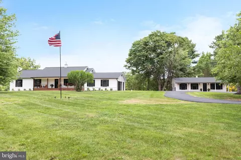 7336 Compton Ln, Nokesville, VA 20181