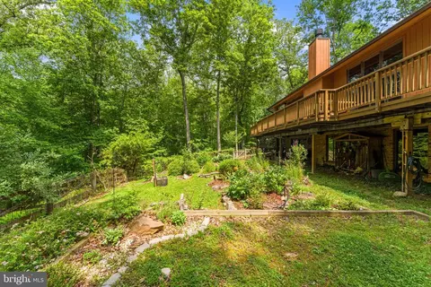 Exterior - 7923 Cub Dr, Marshall, VA 20115 photo 8 of 9