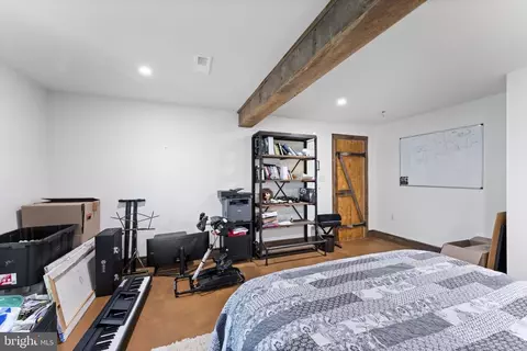 Bedroom - 7923 Cub Dr, Marshall, VA 20115 photo 3 of 3