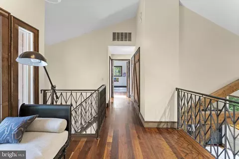 Entry Way - 7923 Cub Dr, Marshall, VA 20115 photo 10 of 10