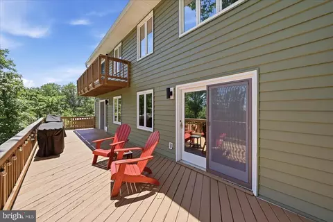 Exterior - 5221 Mountain View Dr, Broad Run, VA 20137 photo 12 of 12