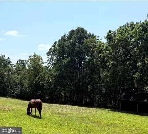 5221 Mountain View Dr, Broad Run, VA 20137