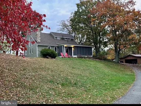5221 Mountain View Dr, Broad Run, VA 20137