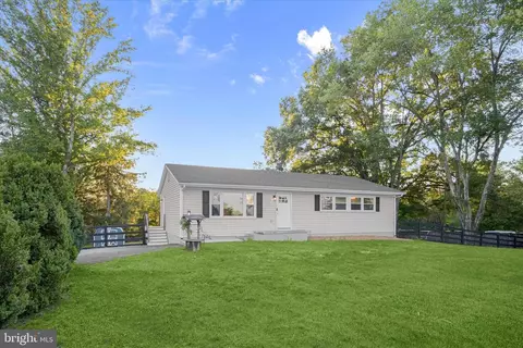 8056 Greenwich Rd, Catlett, VA 20119