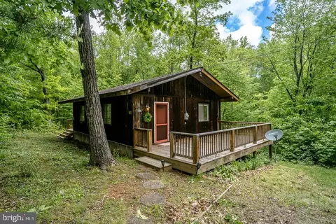 67 Short Dr, Stanardsville, VA 22973