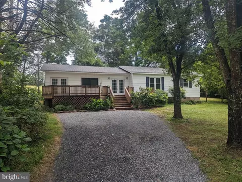 320 Greene Acres Rd, Stanardsville, VA 22973