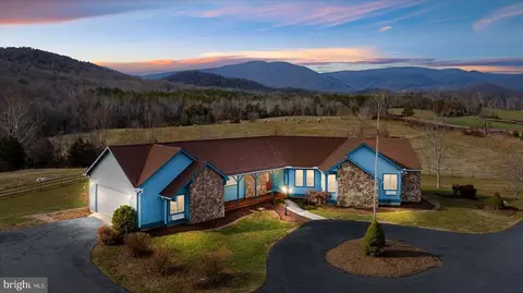 343 Middle River Rd, Stanardsville, VA 22973