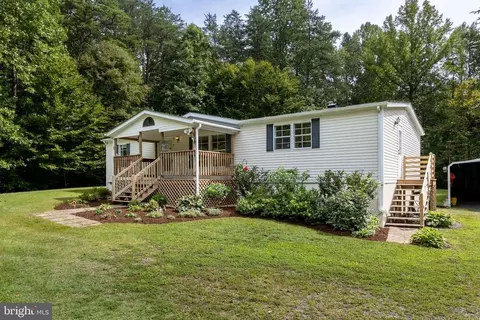 107 Greenwood Farms Ct, Barboursville, VA 22923