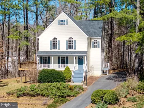 95 Magnolia Ct, Barboursville, VA 22923