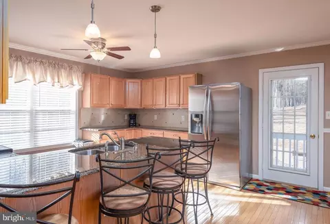 102 Busbees Point Rd, Bumpass, VA 23024 photo 9