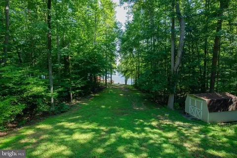 618 Retreat Rd, Bumpass, VA 23024 photo 7