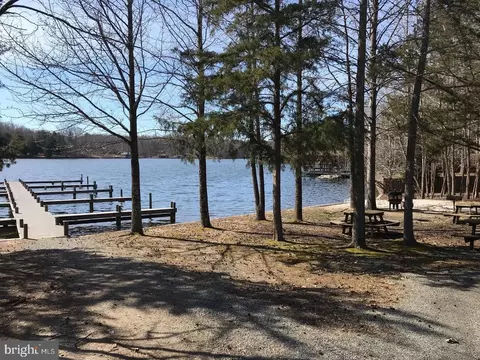 64 Oakleigh Ln, Bumpass, VA 23024 photo 2