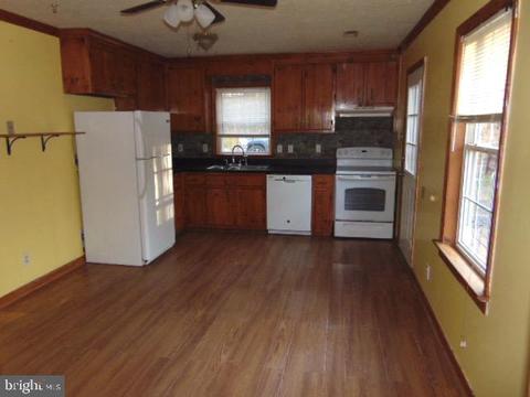 1505 Buckner Rd, Bumpass, VA 23024 photo 9