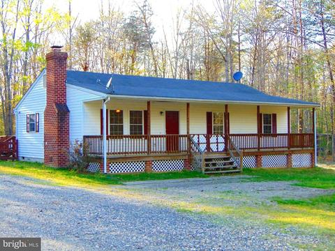 1505 Buckner Rd, Bumpass, VA 23024 photo 1