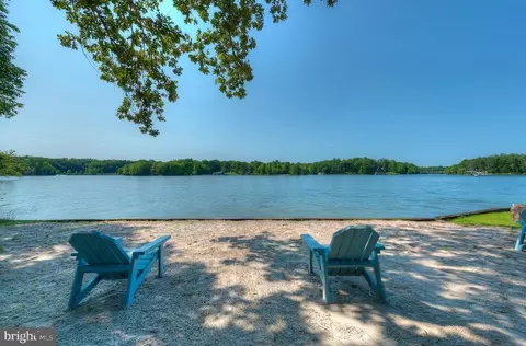 333 Cooke Ln, Bumpass, VA 23024 photo 4