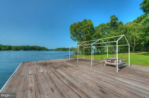 333 Cooke Ln, Bumpass, VA 23024 photo 18