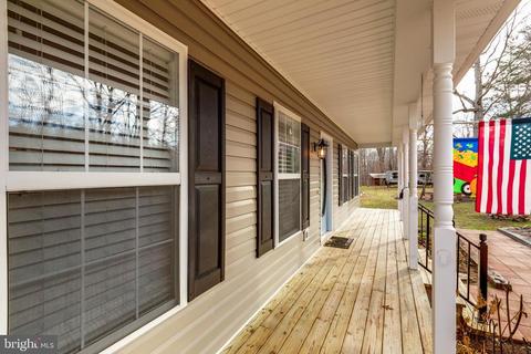 306 Patrick Henry Pl, Louisa, VA 23093 photo 4