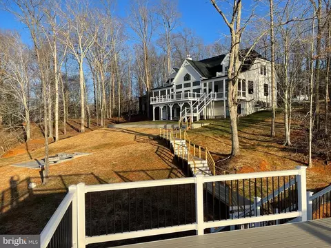 589 Busbees Point Rd, Bumpass, VA 23024 photo 7