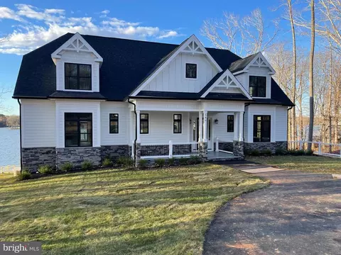 589 Busbees Point Rd, Bumpass, VA 23024 photo 3